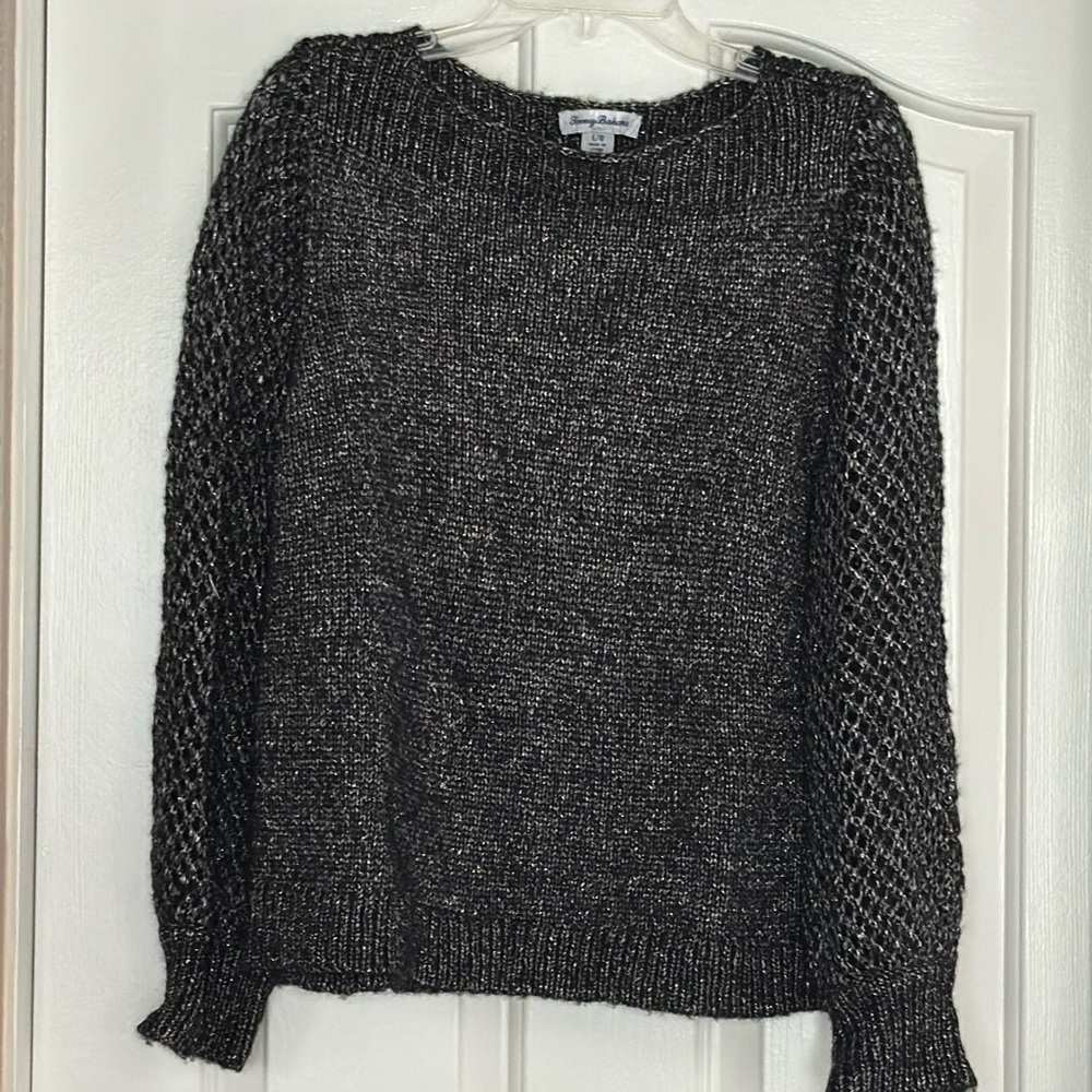 Tommy Bahama black sweater with a silver Lurex thread. SZ L. Holiday ready!